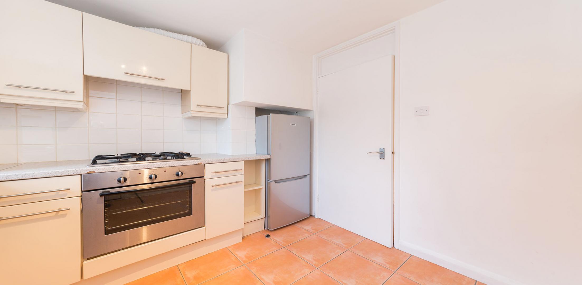 			NEW INSTRUCTION, 2 Bedroom, 1 bath, 1 reception Flat			 Clifton Gardens, LITTLE VENICE / WARWICK AVENUE